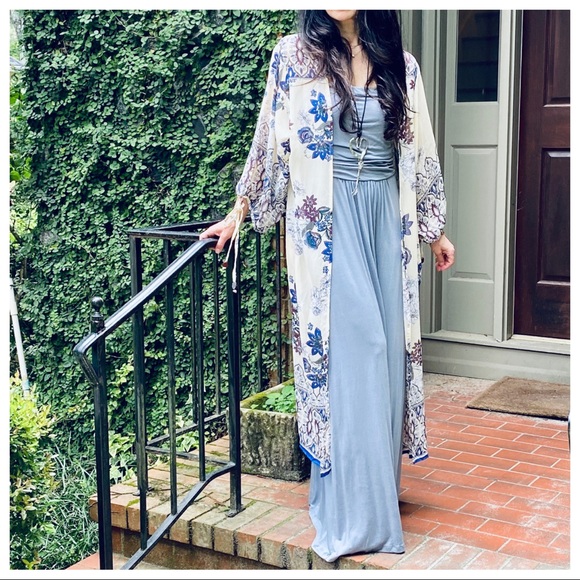 GORGEOUS LONG FLORAL PRINT KIMONO - Picture 10 of 10